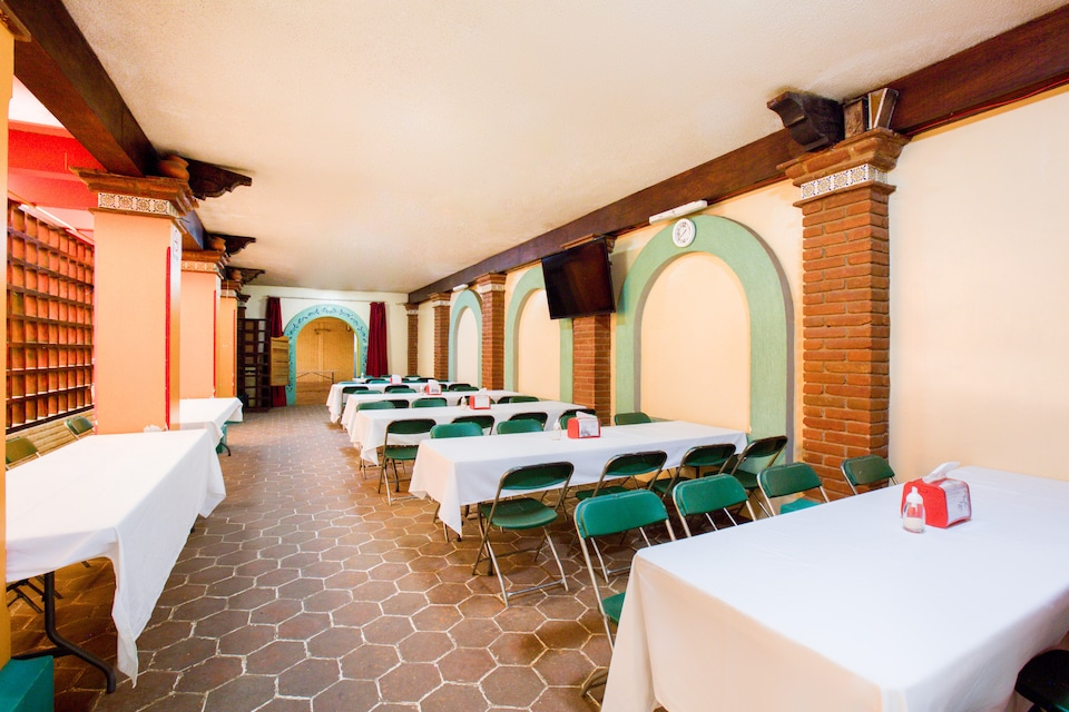OYO Hotel Maria Teresa Inn 23/39