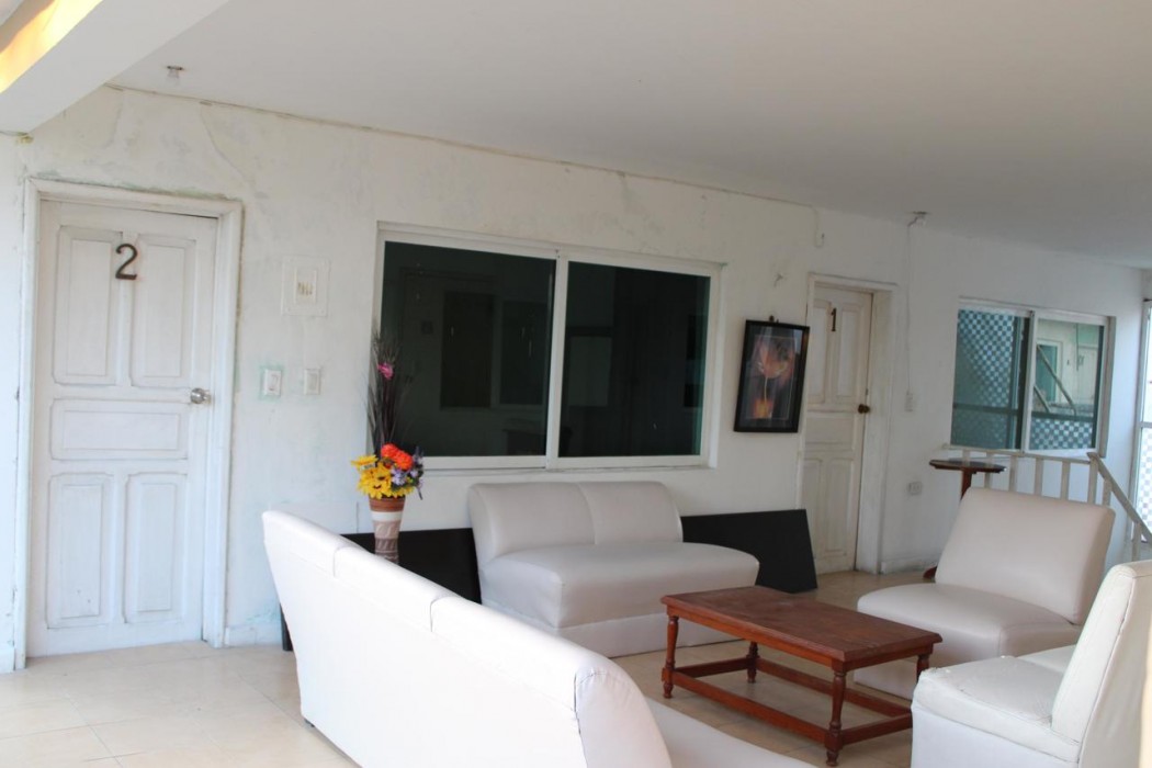 OYO HOTEL COLIBRI 56/67