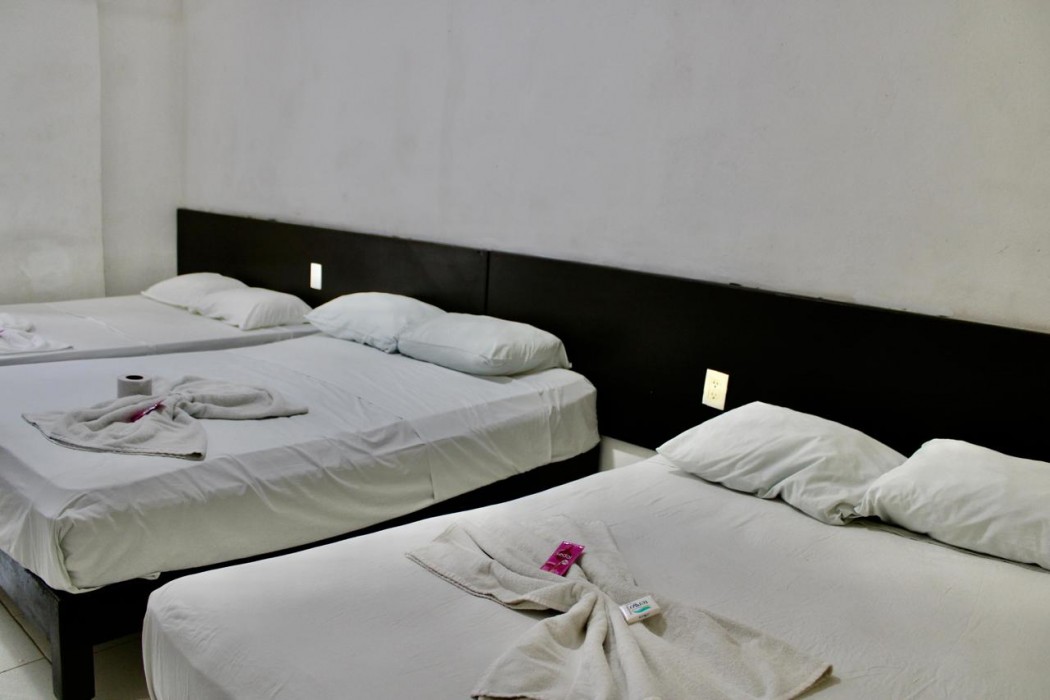 OYO HOTEL COLIBRI 37/67