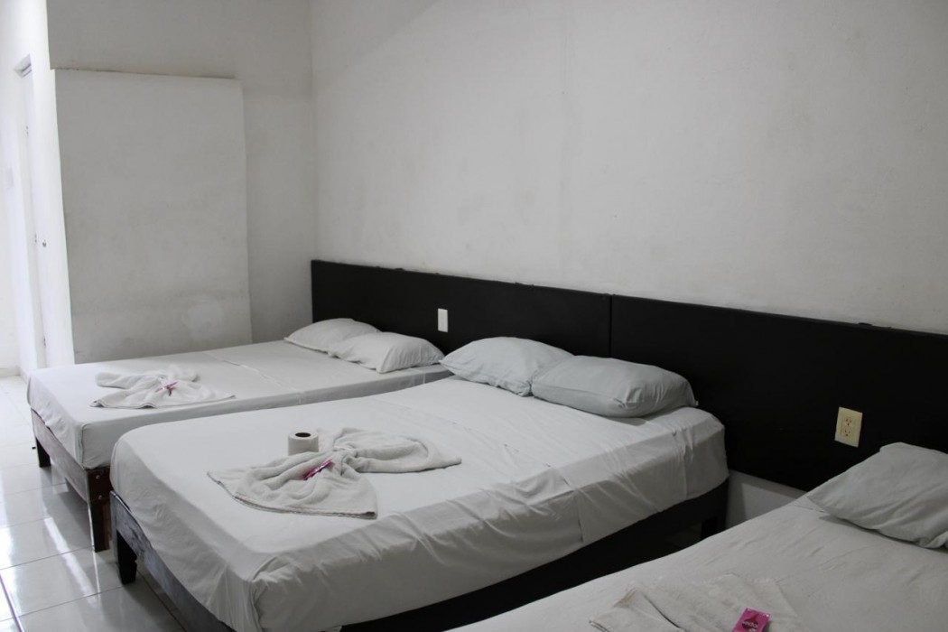 OYO HOTEL COLIBRI 33/67