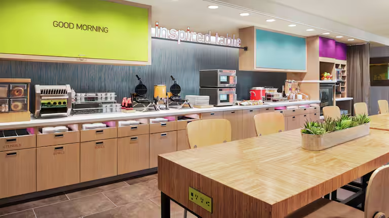 Home2 Suites by Hilton Cincinnati Midtown Oakley 10/31