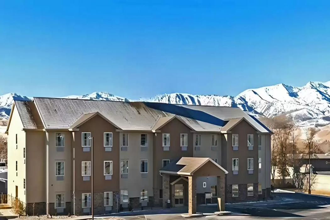 Comfort Inn & Suites Morgan - South Ogden 1/63