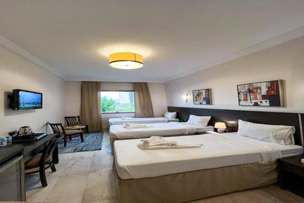Hussein Hassan Ali Bayari Hotel 10/61