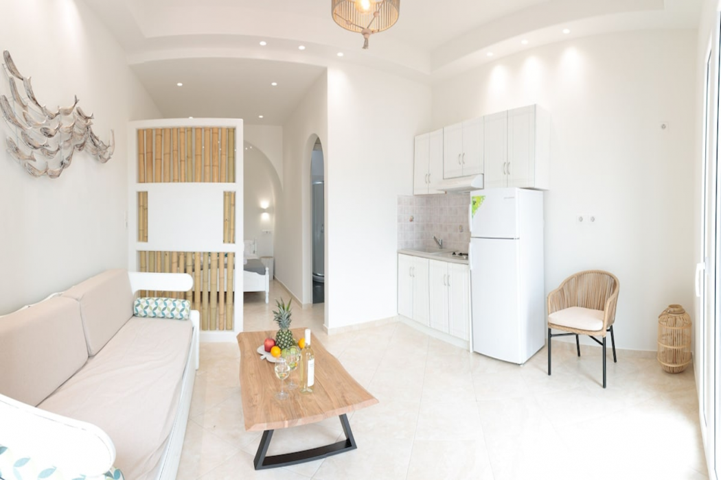 Almiriki Naxos Beachside Living 10/67