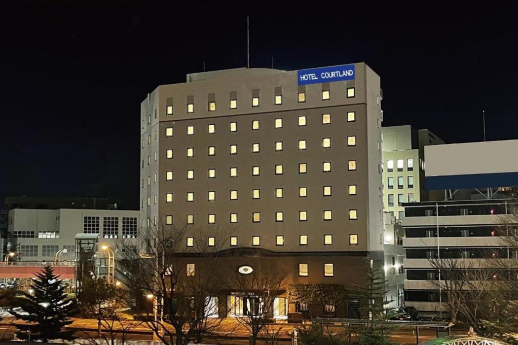 Courtland Hotel 2/33