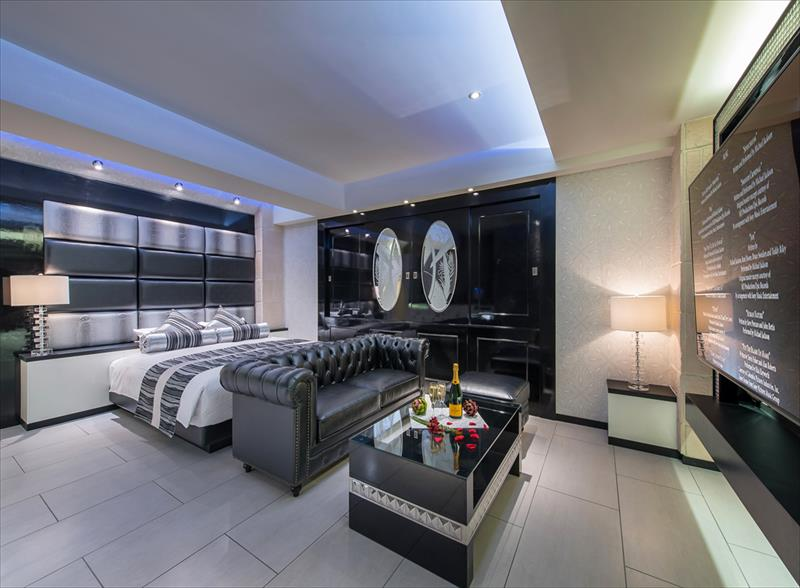 Hotel Dior 7 16/67