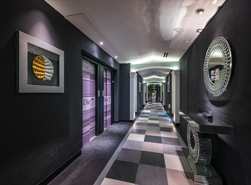 Hotel Dior 7 6/67
