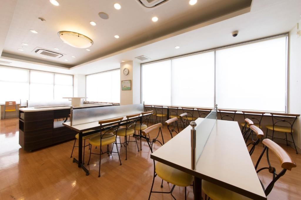 Hotel Econo Kameyama 51/85