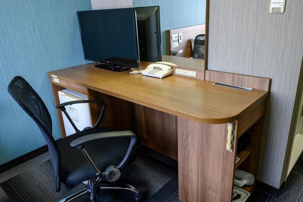 Hotel Econo Kameyama 26/85
