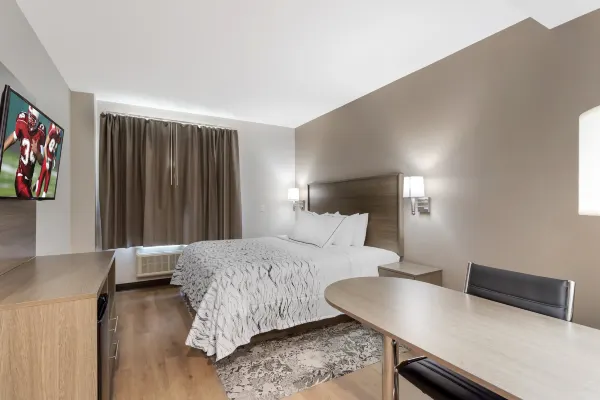 red roof inn plus jamaica ny jfk airport