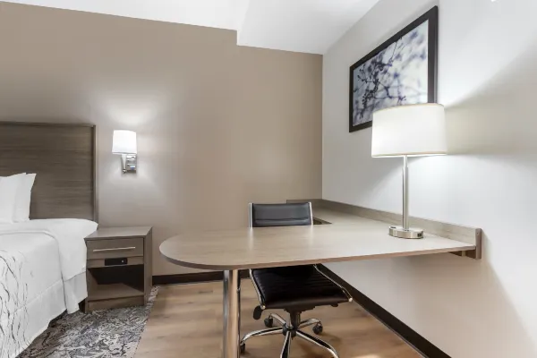 red roof inn plus jamaica ny jfk airport