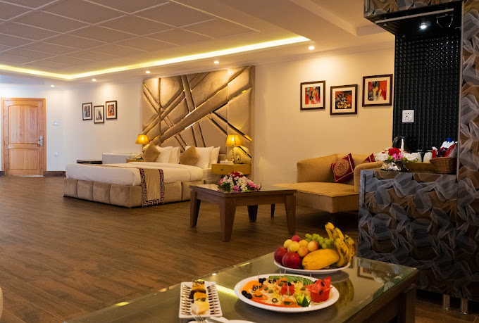 Faletti's Grand Hotel Murree 19/68