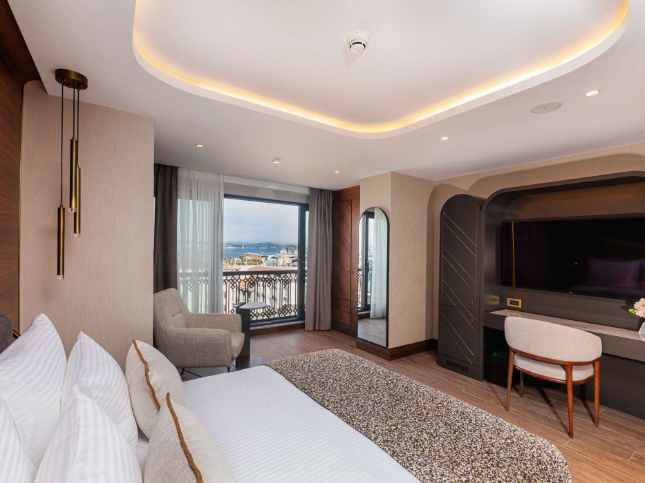 Levni Istanbul Hotel Handwritten Collection 21/81