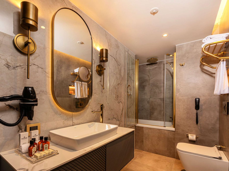 Levni Istanbul Hotel Handwritten Collection 26/81