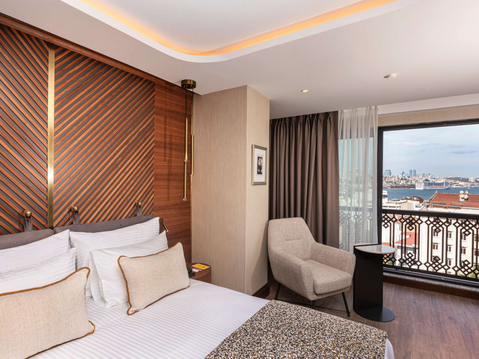 Levni Istanbul Hotel Handwritten Collection 17/81