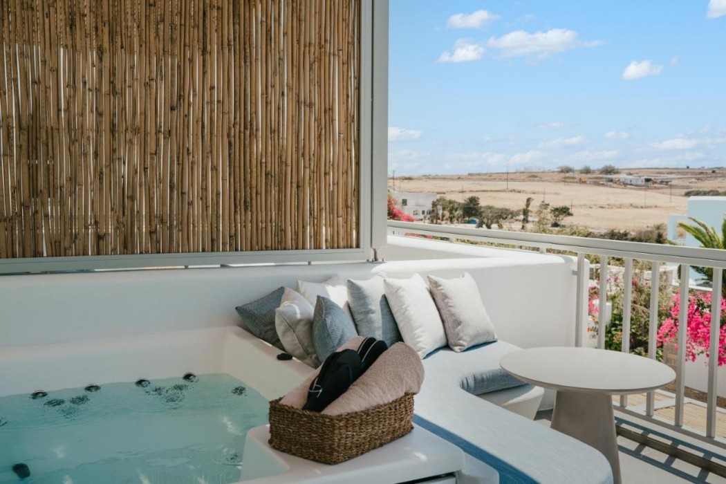 Mr & Mrs White Paros Suites & More 16/36