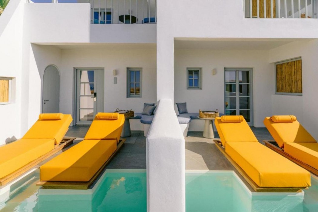 Mr & Mrs White Paros Suites & More 17/36
