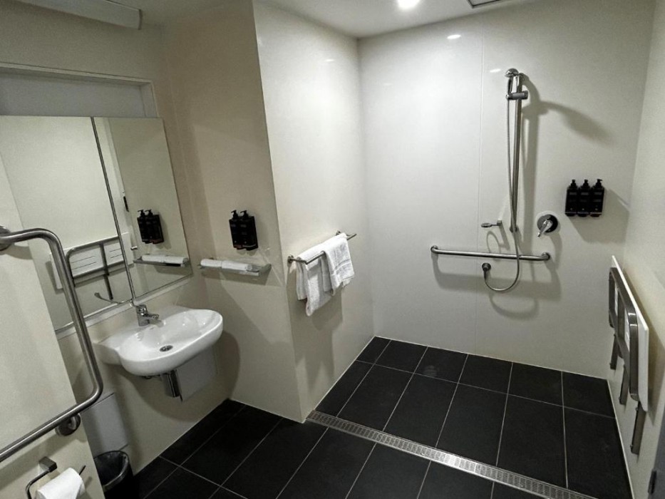 Ibis Darwin Airport Hotel 16/45