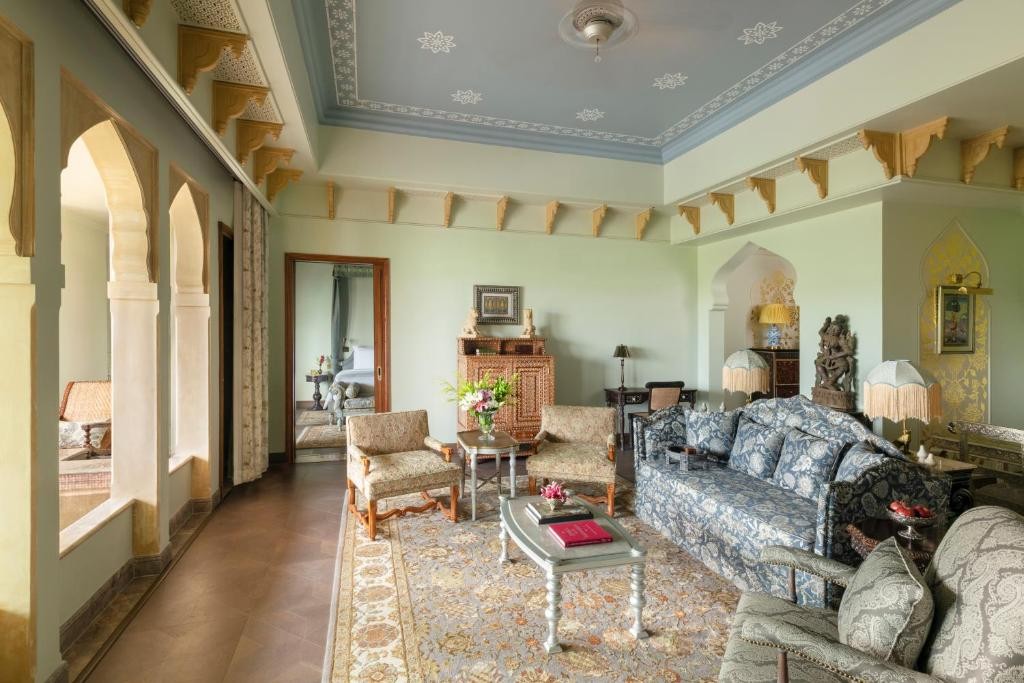 Raffles Jaipur 58/93
