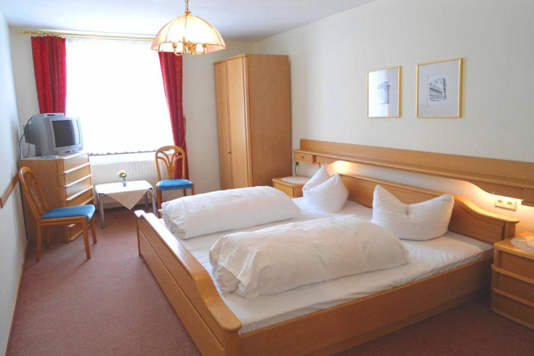 Hotel Krone 8/51