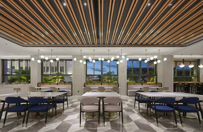 Hilton Garden Inn Huaihua Anjiang 40/46