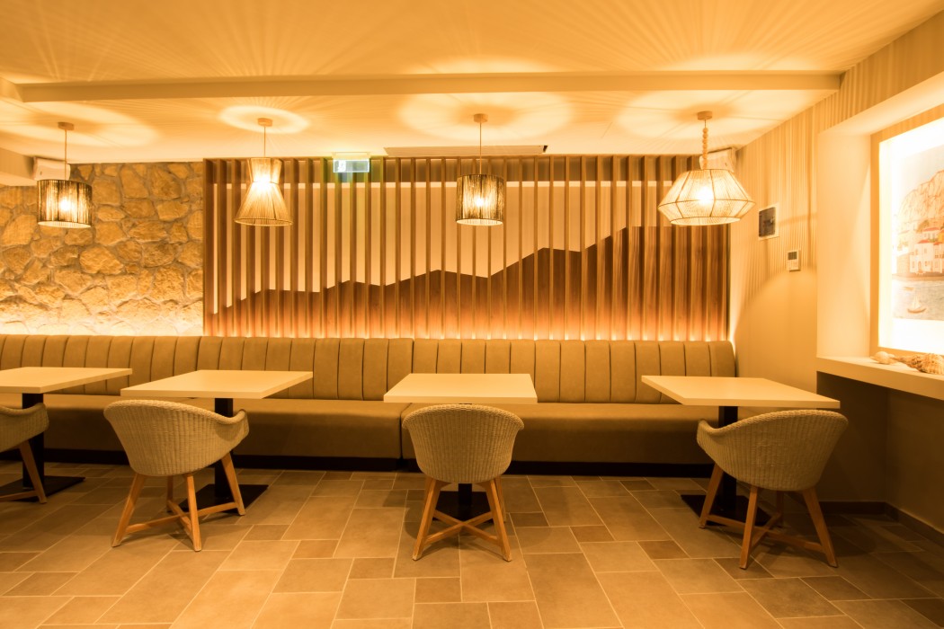 Parasol Luxury Hotel & Suites 34/80