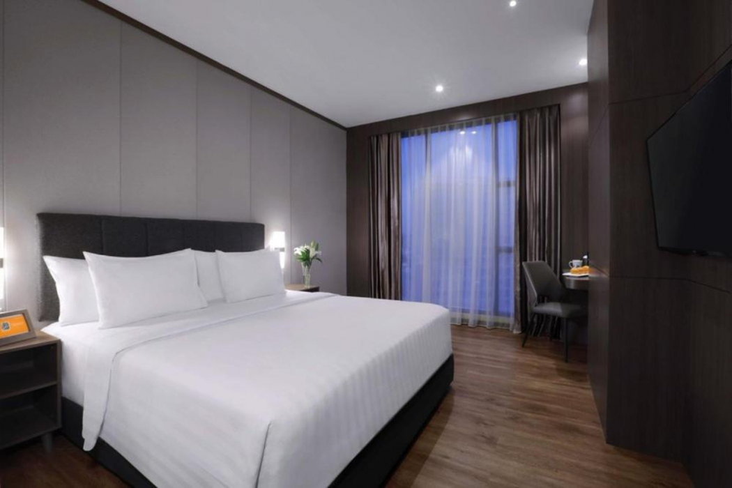 Harper Premier Nagoya Batam 7/25