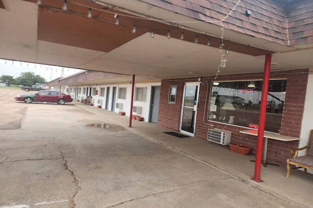 First Inn By OYO Quinter Hwy 70 in QUINTER - KS