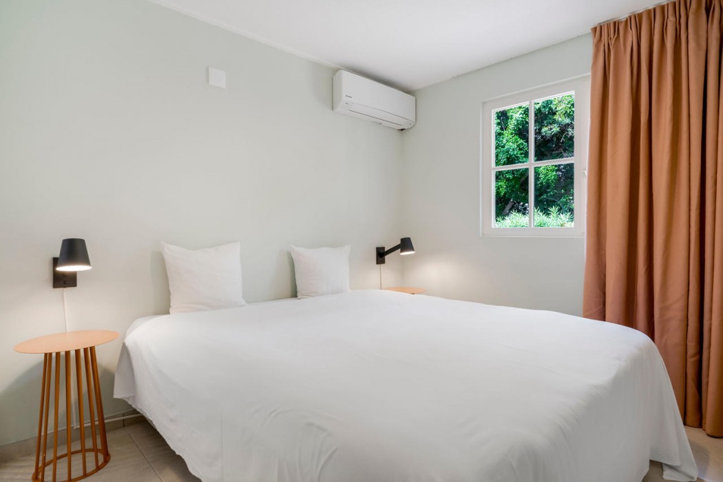 Sonesta Hotels & Resorts Livingstone Curacao 14/70