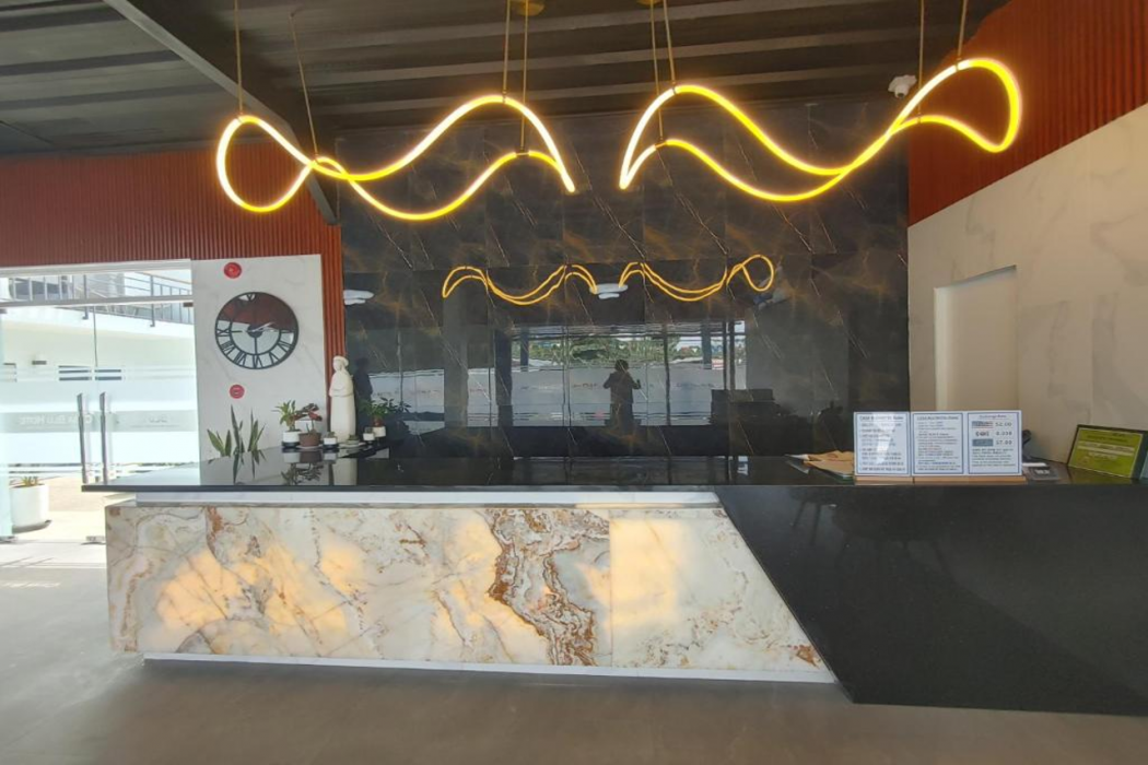 Lobby at Casa Blu Hotel & Resort by ZUZU, LAPU-LAPU