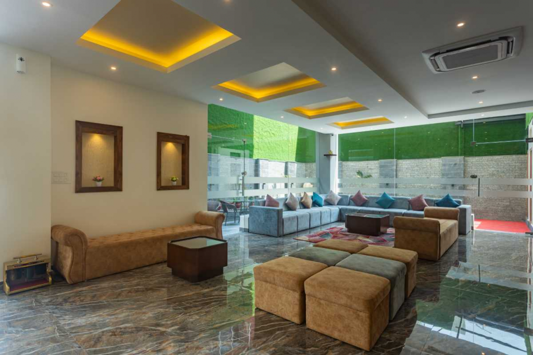 Hotel Crystal Pashupati 10/67