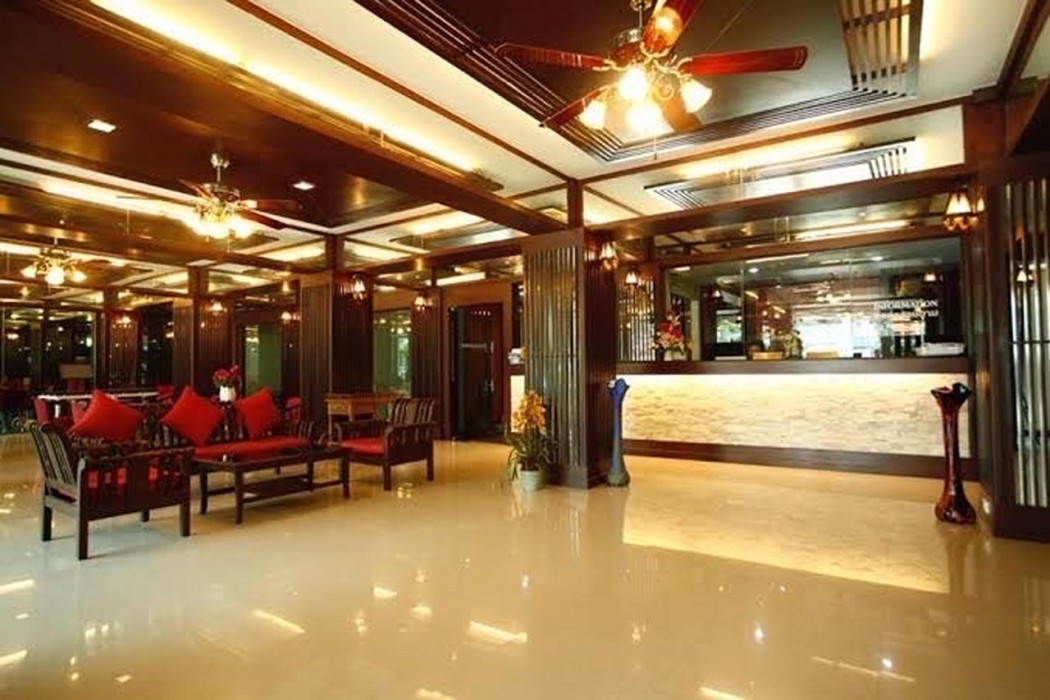 Lobby at Phongsathon Mansion by ZUZU, BANGKOK