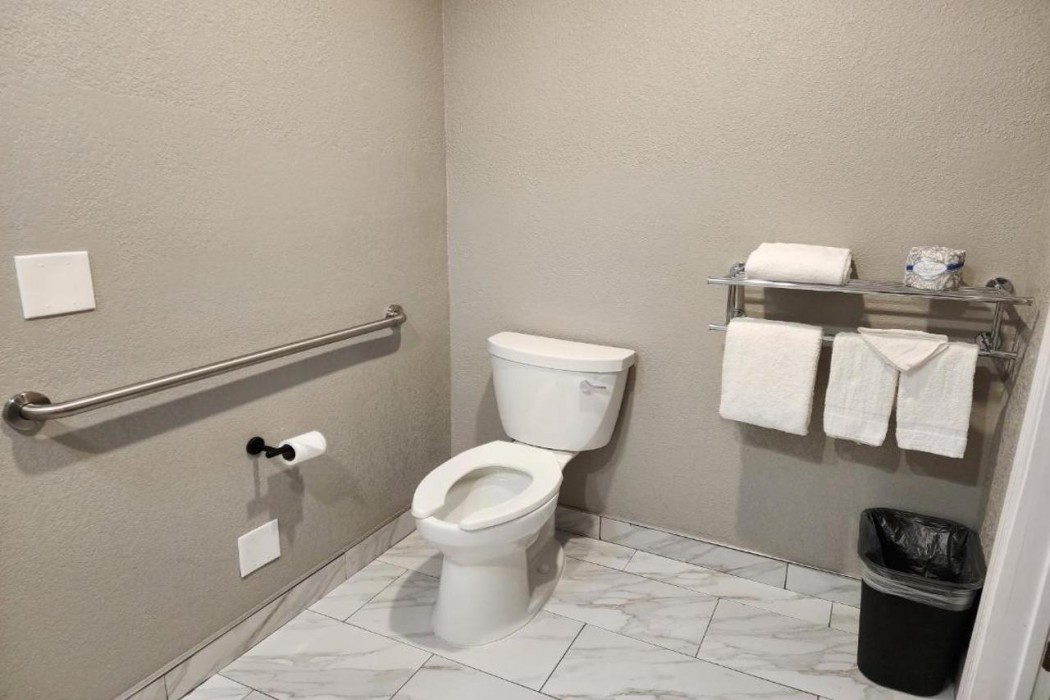 Motel6 Sacramento, CA – Natomas & SMF Airport 12/34