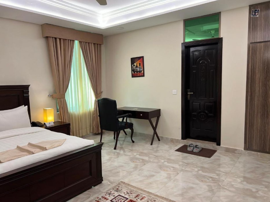 Burj ul Zaki 8/42