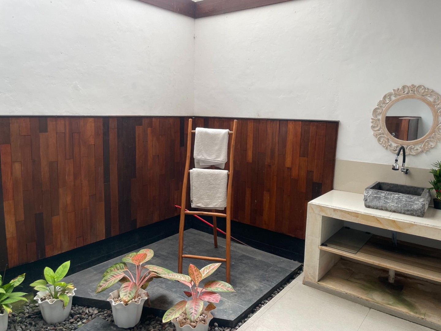 2 bedroom Joglo with Pool View، Volcano Side Bali by ZUZU 2/57