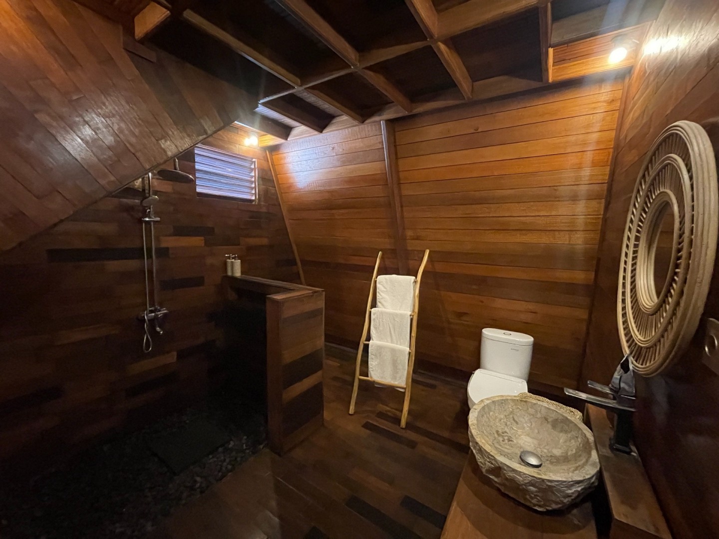 2 bedroom Joglo with Pool View، Volcano Side Bali by ZUZU 8/57