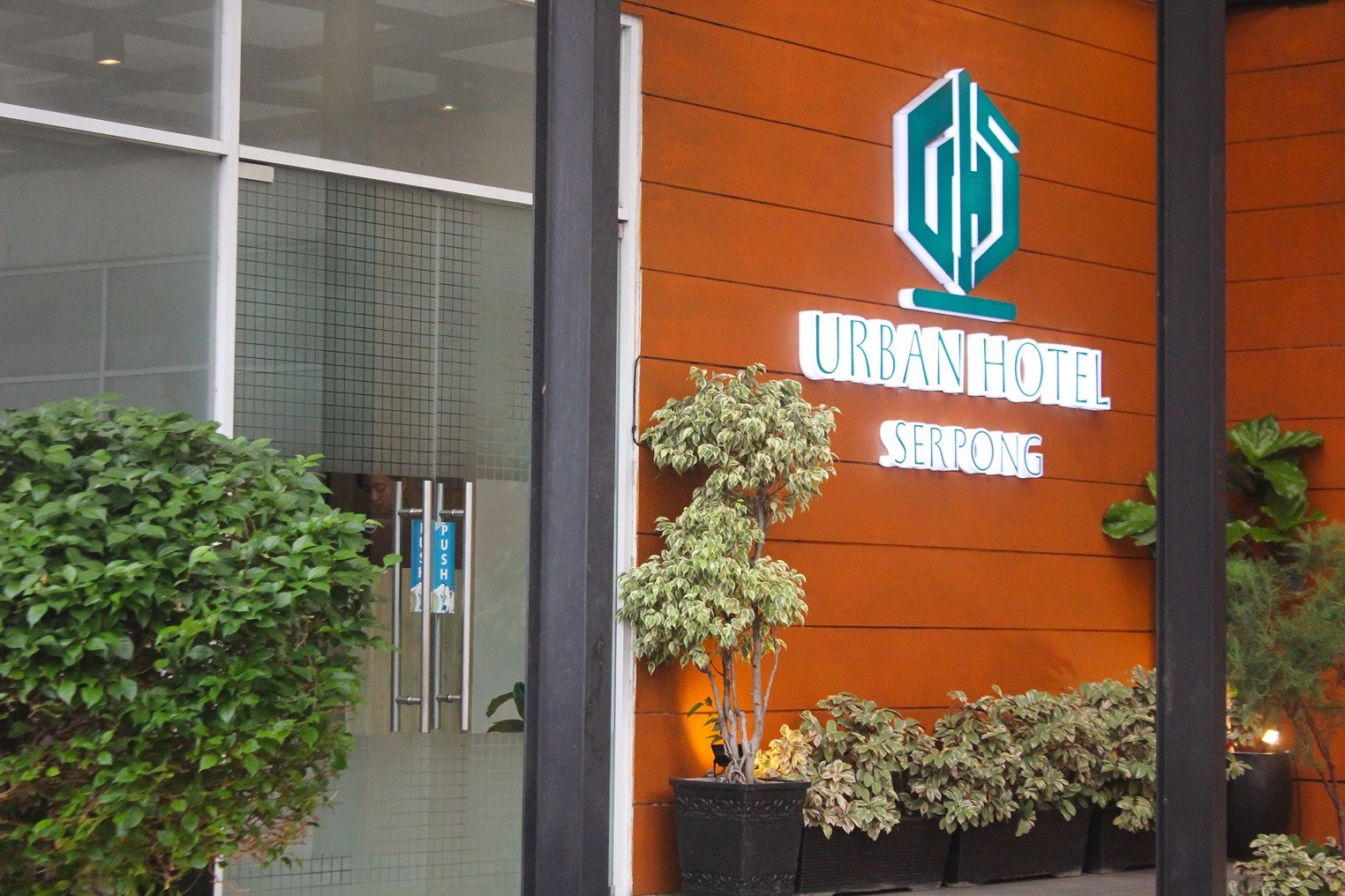 Urban Hotel Serpong by ZUZU in South Tangerang