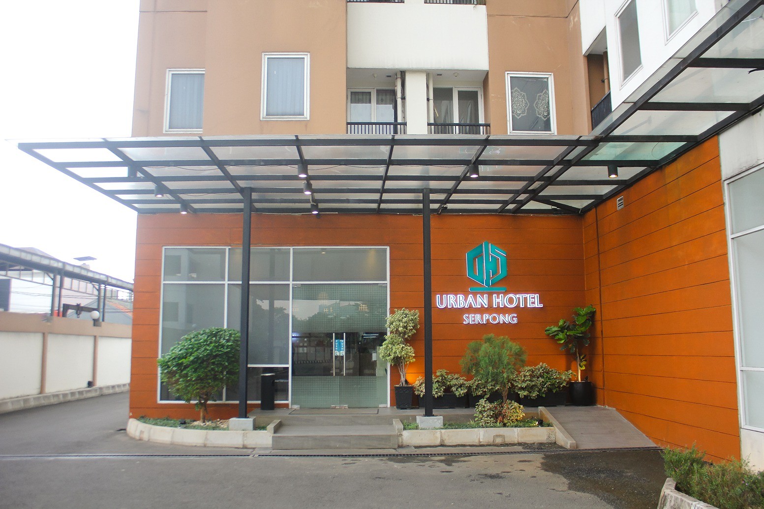 Urban Hotel Serpong by ZUZU in South Tangerang
