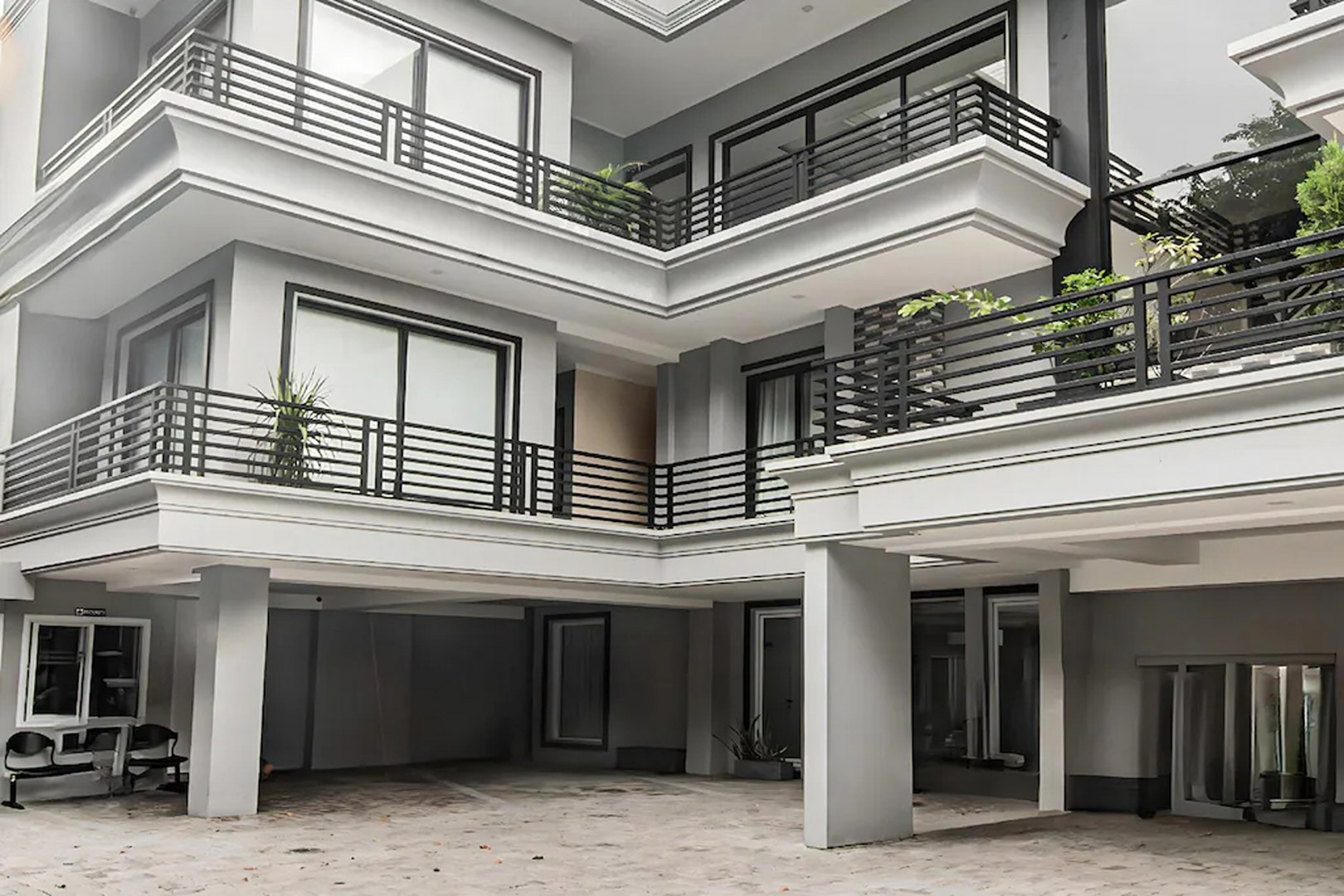 TOS Guest House by ZUZU in JAKARTA