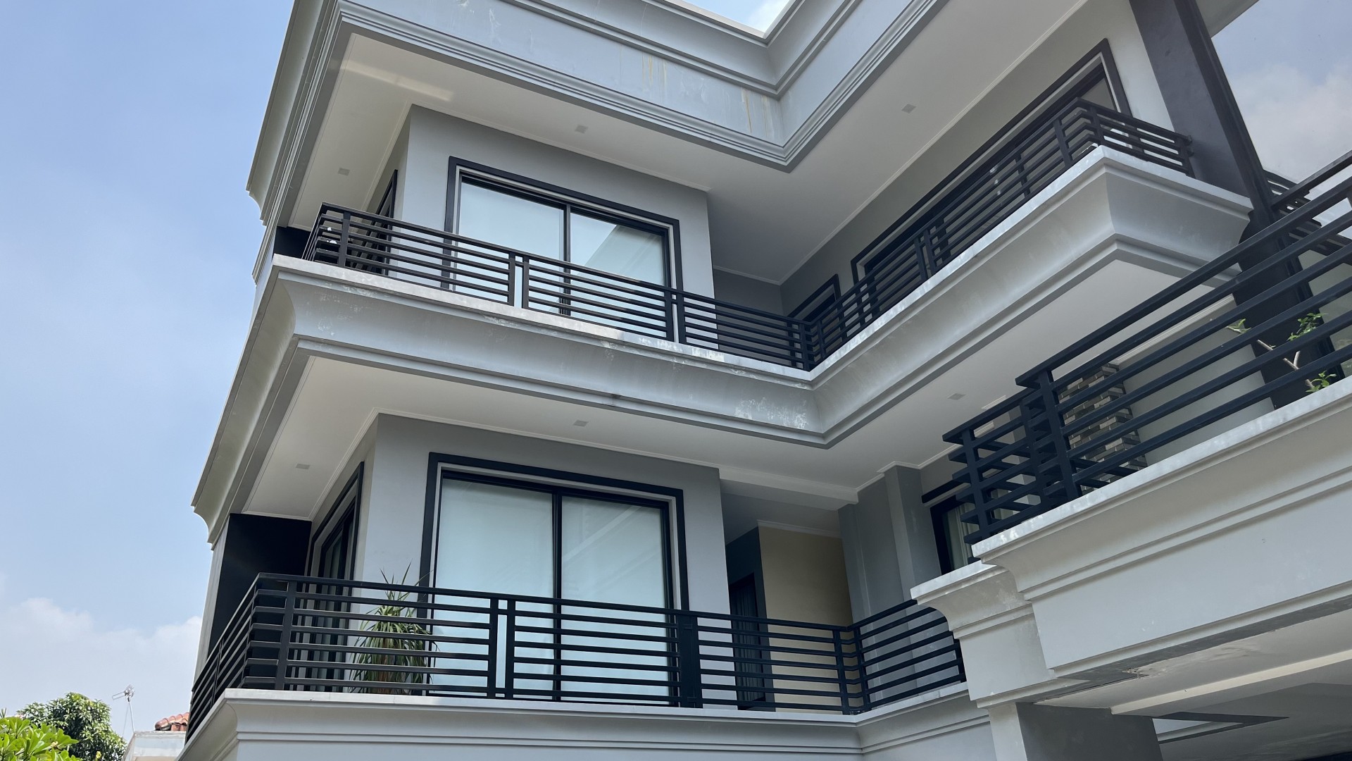 TOS Guest House by ZUZU in JAKARTA