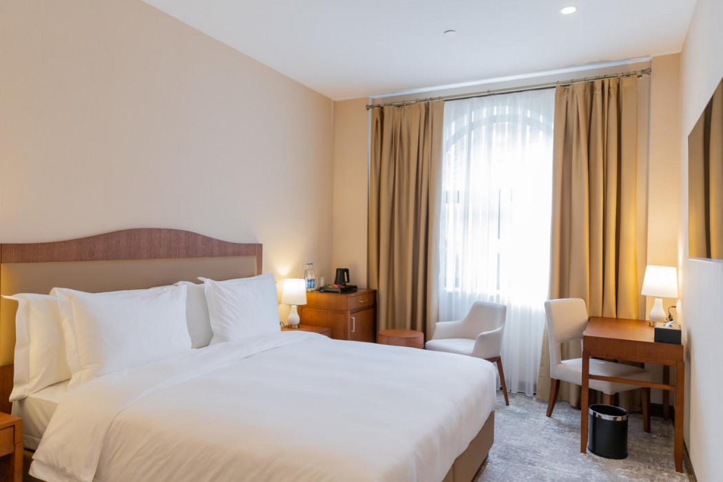 The Central Point Hotel