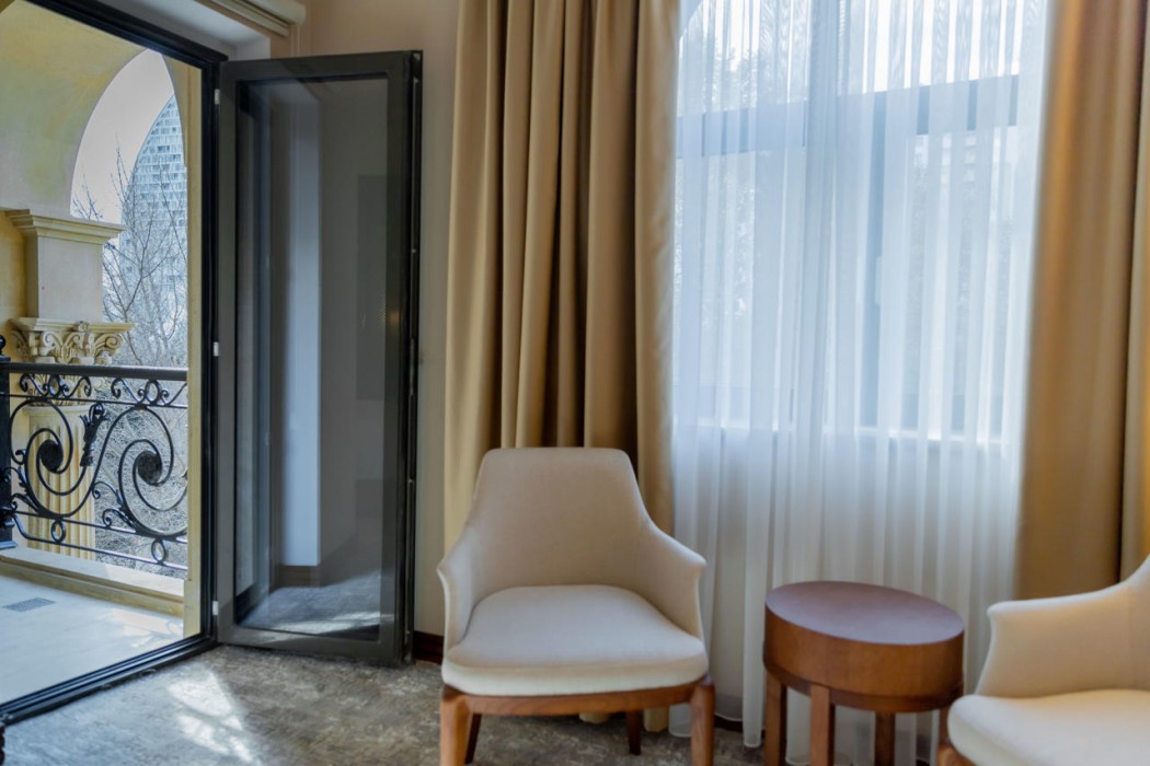 Room at The Central Point Hotel, BAKU