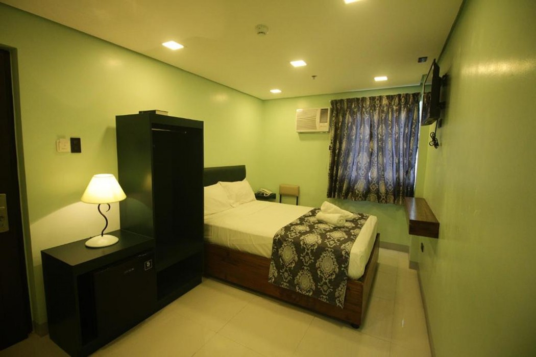 Belltower CSheLi Suites Bantay - Vigan by ZUZU 17/83