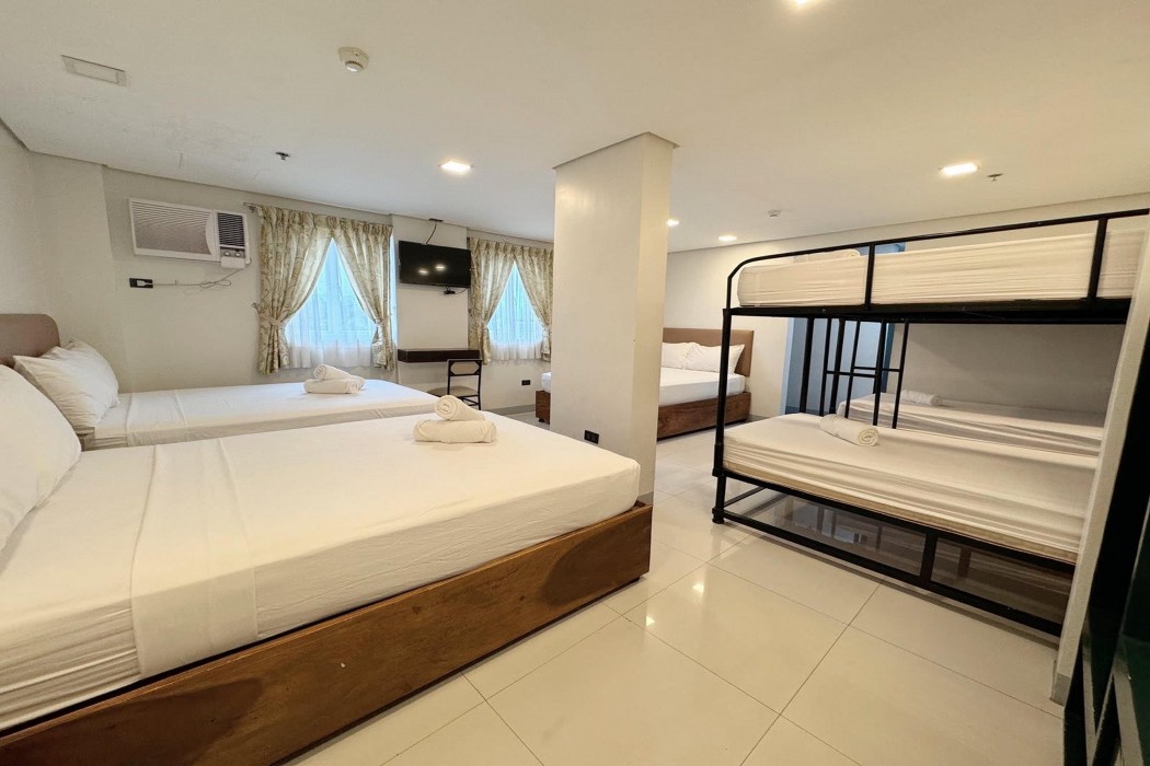 Belltower CSheLi Suites Bantay - Vigan by ZUZU 49/83