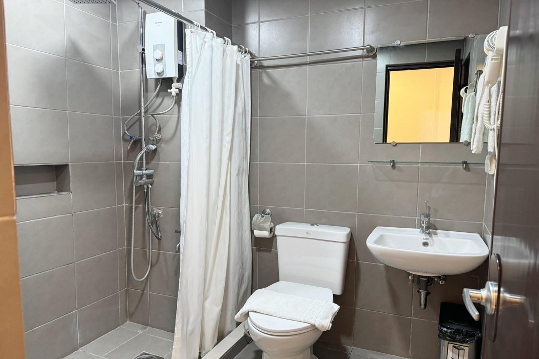 Belltower CSheLi Suites Bantay - Vigan by ZUZU 43/83