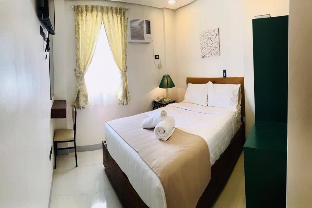 Belltower CSheLi Suites Bantay - Vigan by ZUZU 40/83