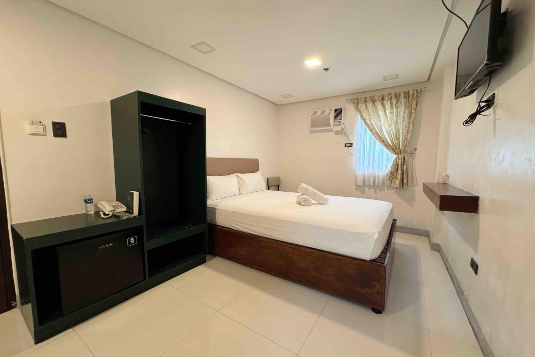 Belltower CSheLi Suites Bantay - Vigan by ZUZU 20/83