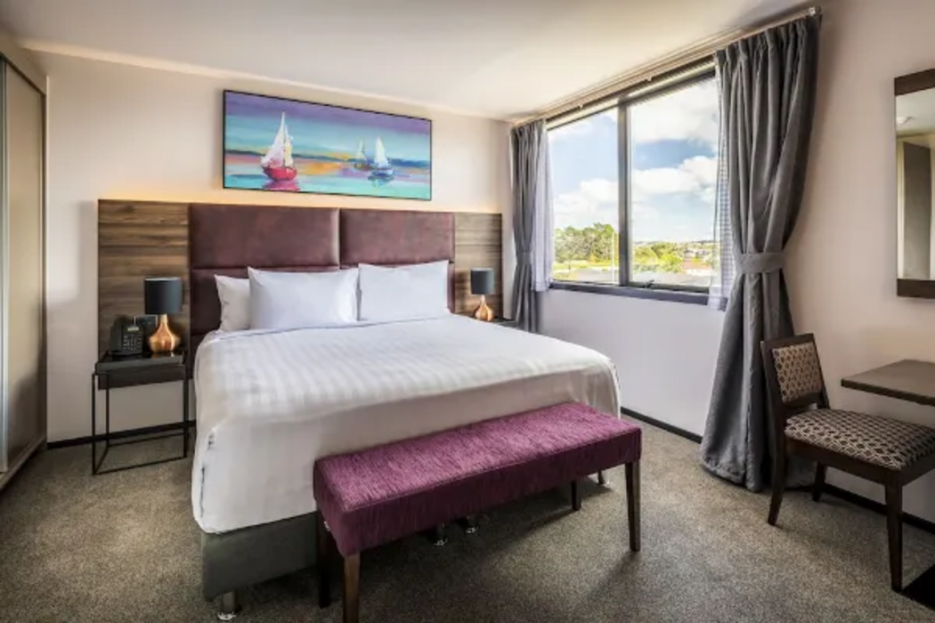 Marsden Suites Albany 12/56