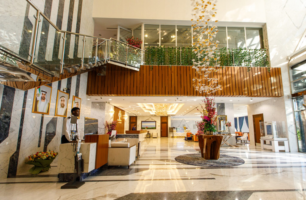 Seven Seas Hotel 8/68