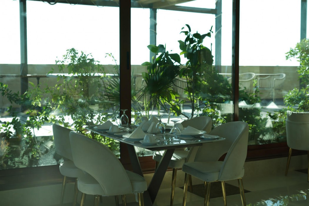 La Zona Continental Hotel 30/65